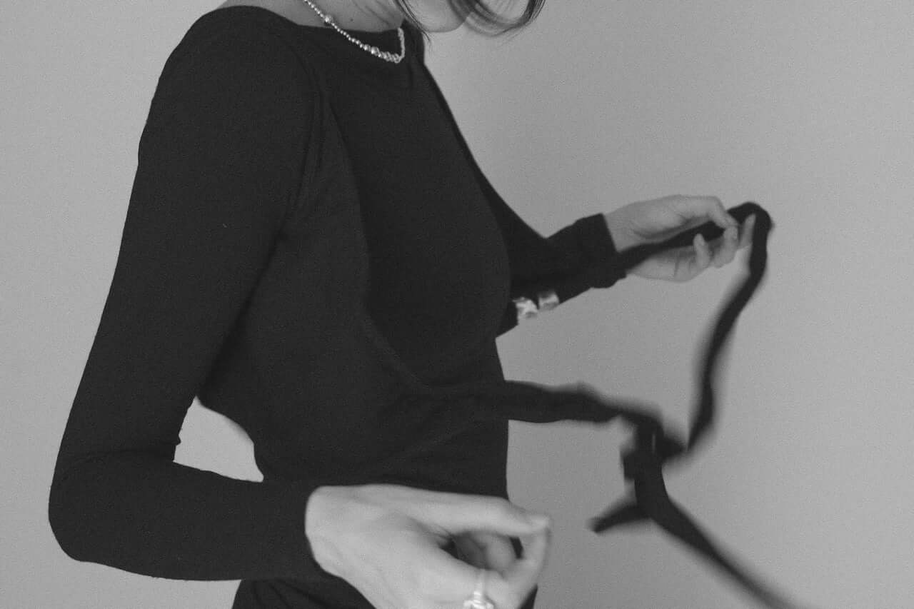 Wełniany top Sødalen czarny