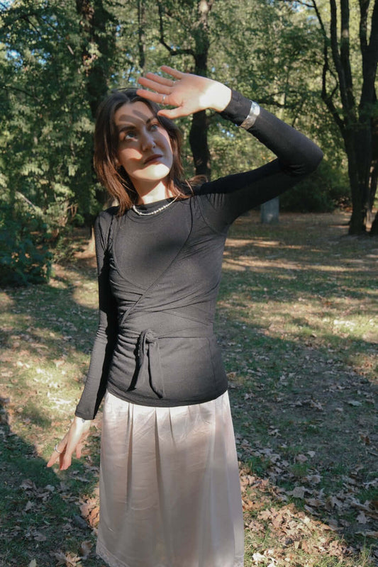 Wełniana wiązana narzutka Sødalen czarna