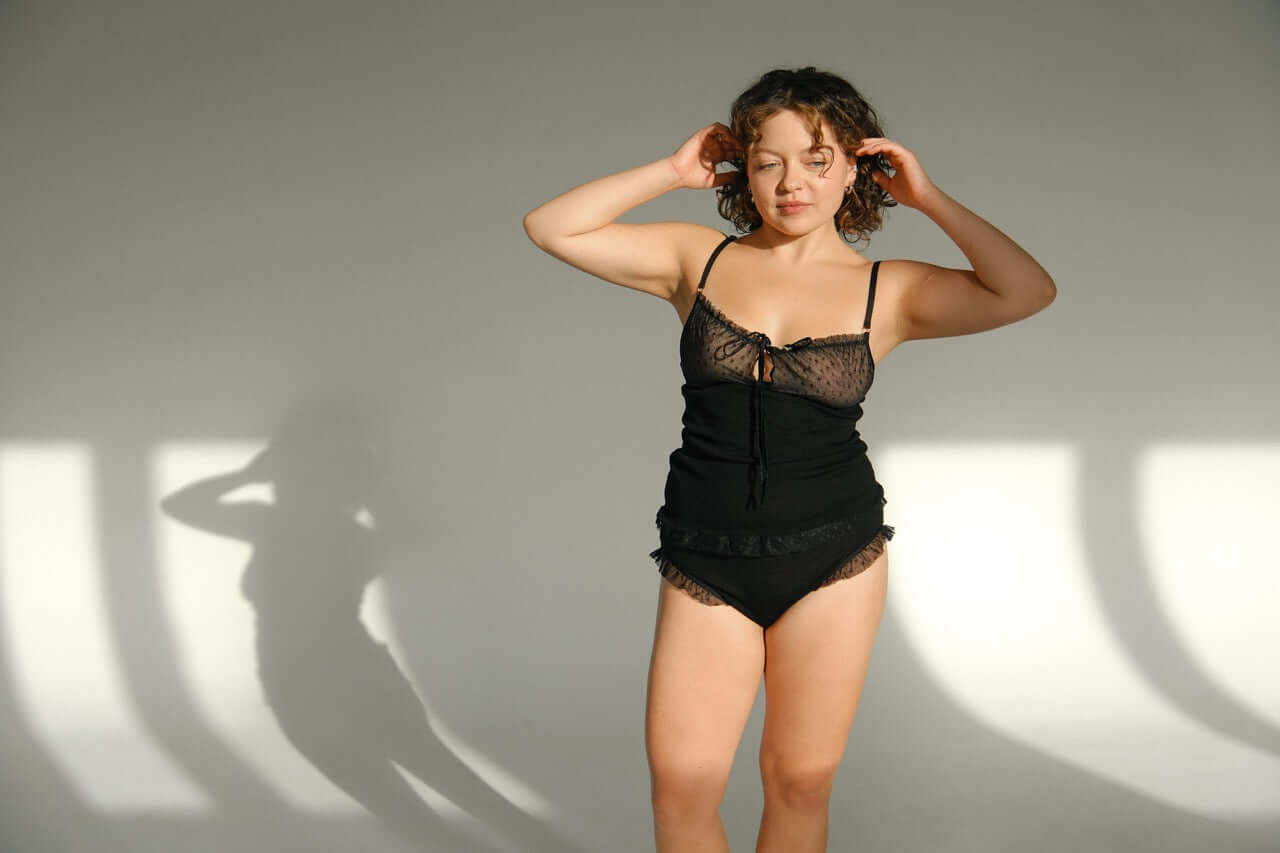 Top z wełny merino i tiulu Alameda